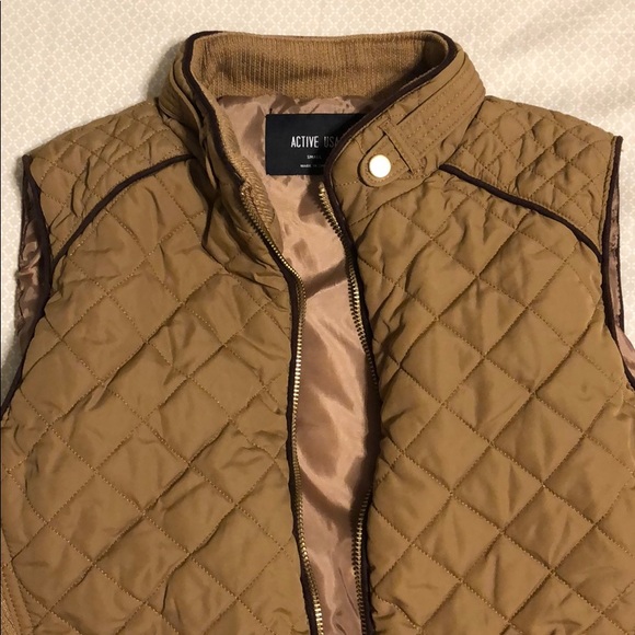 Vest - Picture 2 of 3